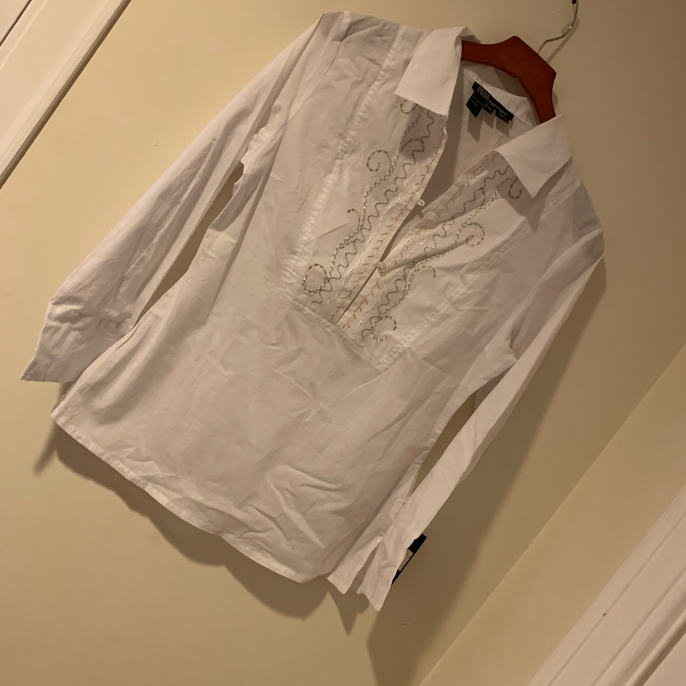 Women’s shirt in white size P/Med cotton